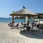 Braco By The Sea With A Sea View Apartment