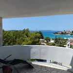 Braco By The Sea With A Sea View Apartment