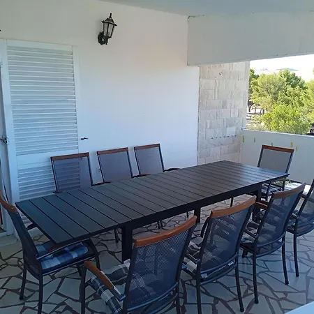 Braco By The Sea With A Sea View Apartment Zaboric