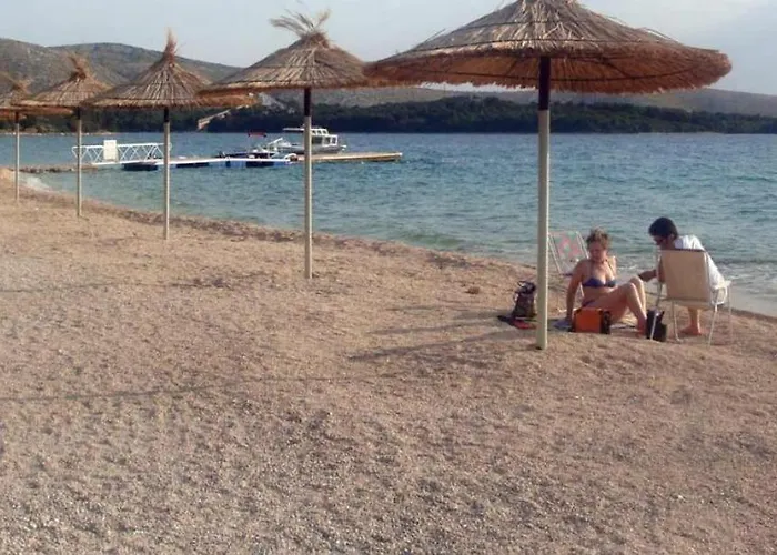 Apartamento Braco By The Sea With A Sea View